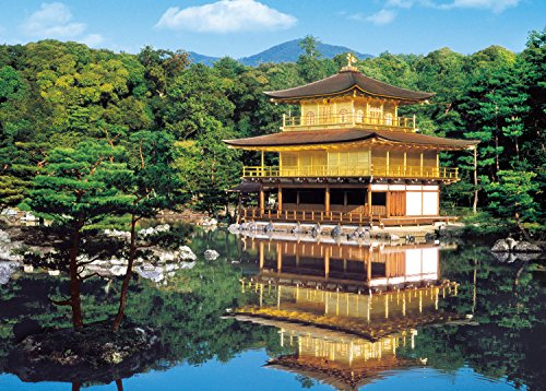 2000スーパースモールピース新緑の金閣寺-京都/38×53cm/54-001・鹿苑寺 蔵 臨済宗大本山相国寺派鹿苑寺(金閣寺)公認・完成サイズ:38x53cm商品紹介 日本を代表する観光名所「金閣寺」。鏡湖池に映る黄金の金閣が、訪れる人々を魅了します。 金閣寺は応永4年(1397年)足利義満が造営した別荘北山殿を義満の死後、義持が禅寺にしたもの。 正式名称は鹿苑寺ですが、境内の金閣があまりにも名高いため、金閣寺と呼ばれています。 1994年には「古都京都の文化財」として世界遺産に登録されました。 世界最小2000スーパースモールピース 500ピースサイズに、世界最小2000スーパースモールピースが登場 挑戦意欲を盛り上げるジグソーパズルの最高峰 ●作って 飾って ちょうど良いパズル お部屋のインテリアに最適なサイズ。飾る場所を選ばないちょうど良い完成サイズ(38x53cm)です。 省スペースで抜群の組み応え 2000ピースの組み応えを省スペースで楽しめます。 ●ピースの大きさは標準的なサイズの約1/4 パズル裏面ヒントで安心して組むことができます。 ●「ピース数が多くて完成できるか心配…」という方でも大丈夫 パズル裏面にヒントが付いたことで、仕分けや組み間違いの確認がしやすくなりました。 () 安全警告 なし