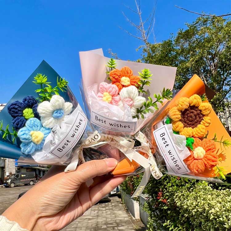 2個セット ニット ブーケ ニット花束 毛系 ニットフラワー ミニブーケ 手作り花 造花 可愛い フラワー カラフル 飾り 記念日 ギフト プレゼント 誕生日 枯れない花 お祝い 母の日 父の日 敬老の日 バレンタイン ホワイトデー 成人式 贈り物