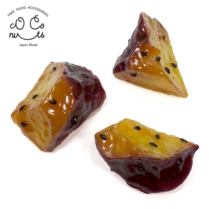 Rakuten - 食品サンプル お菓子 食べちゃいそうな 大学芋 3個セット マグネット 食べ物