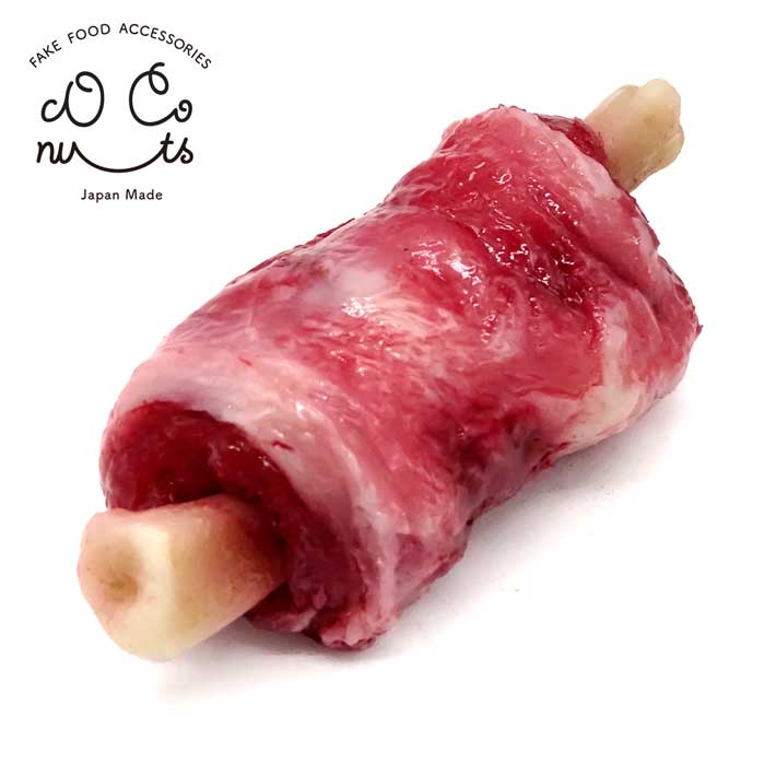 Rakuten - 食品サンプル 食べちゃいそうな 生漫画肉 食べ物 キーホルダー ストラップ