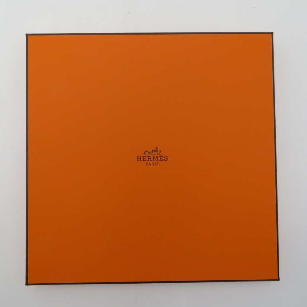 HERMES エルメス　カレ 90 スカーフ シルク ピンク TARIS・DE・SELLEのサムネイル