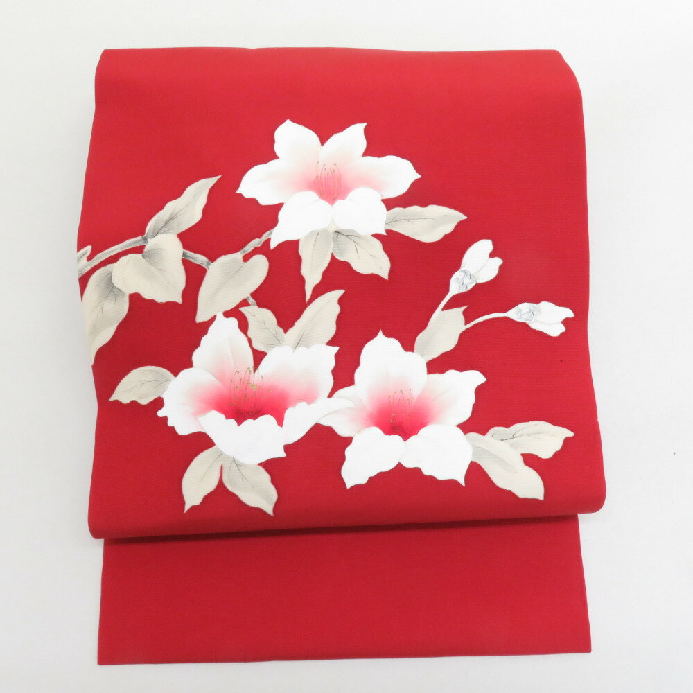 商品コードki5609AB アイテム名古屋帯 対象レディース カラー 赤色 x 白色 品質表示絹 サイズ 幅：30.5cm全長：367cm 保証期間初期不良（到着から1週間）のみ 商品状態 状態ランク 4：やや傷や汚れあり 全体 お太鼓表と裏に薄いよごれがございます。 センター片面に小さい穴がございます。 商品説明 カジュアルにお使いいただける名古屋帯ですので小紋や紬着物などにピッタリです。 街歩きやお茶席、お食事など普段のお出掛けにお使いいただけます。