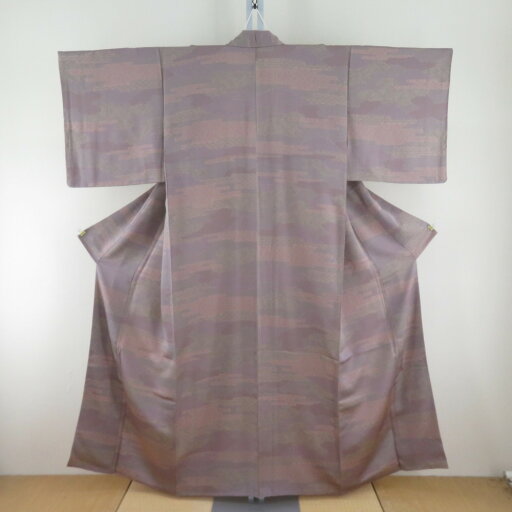 江戸小紋 黒野睦雄 寄せ柄 薄紫xベージュピンク色 パステル系 落款入り 正絹 仕立て上がり着物 身丈154cm【中古】 江戸小紋 黒野睦雄 寄せ柄 薄紫xベージュピンク色 パステル系 落款入り 正絹 仕立て上がり着物 身丈154cm【中古】