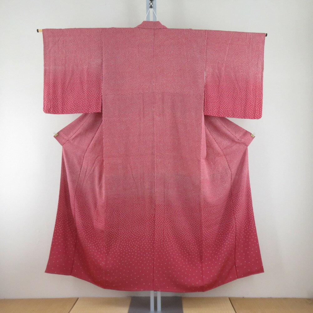 小紋 赤ピンク色x白色 小花模様 正絹 バチ衿 仕立て上がり着物 身丈147cm【中古】