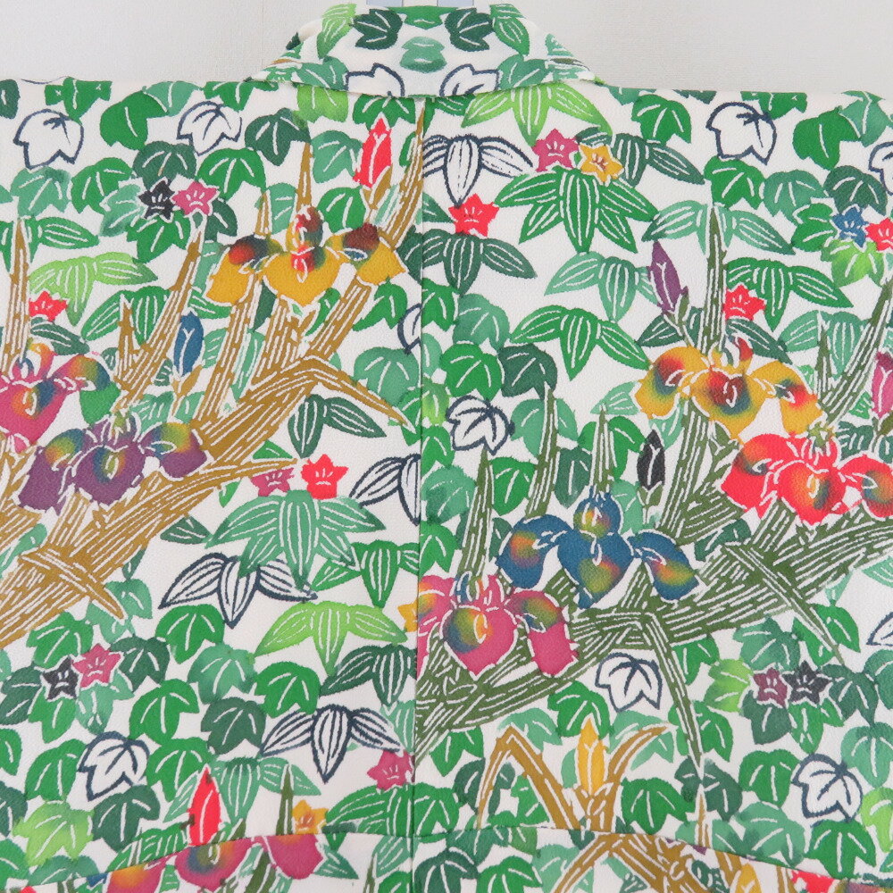 小紋 型染め 竹に菖蒲模様 ベージュx緑x黄色x多色 正絹 広衿 仕立て上がり着物 身丈161cm【中古】