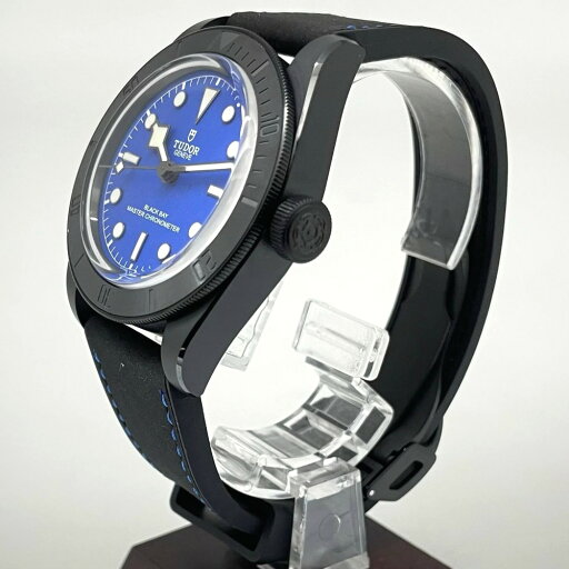 チューダー 79210CNU ブルー文字盤 裏スケ 41mm ブラックベイ セラミック ファブリックストラップ付属 自動巻き メンズ TUDOR 腕時計【中古】