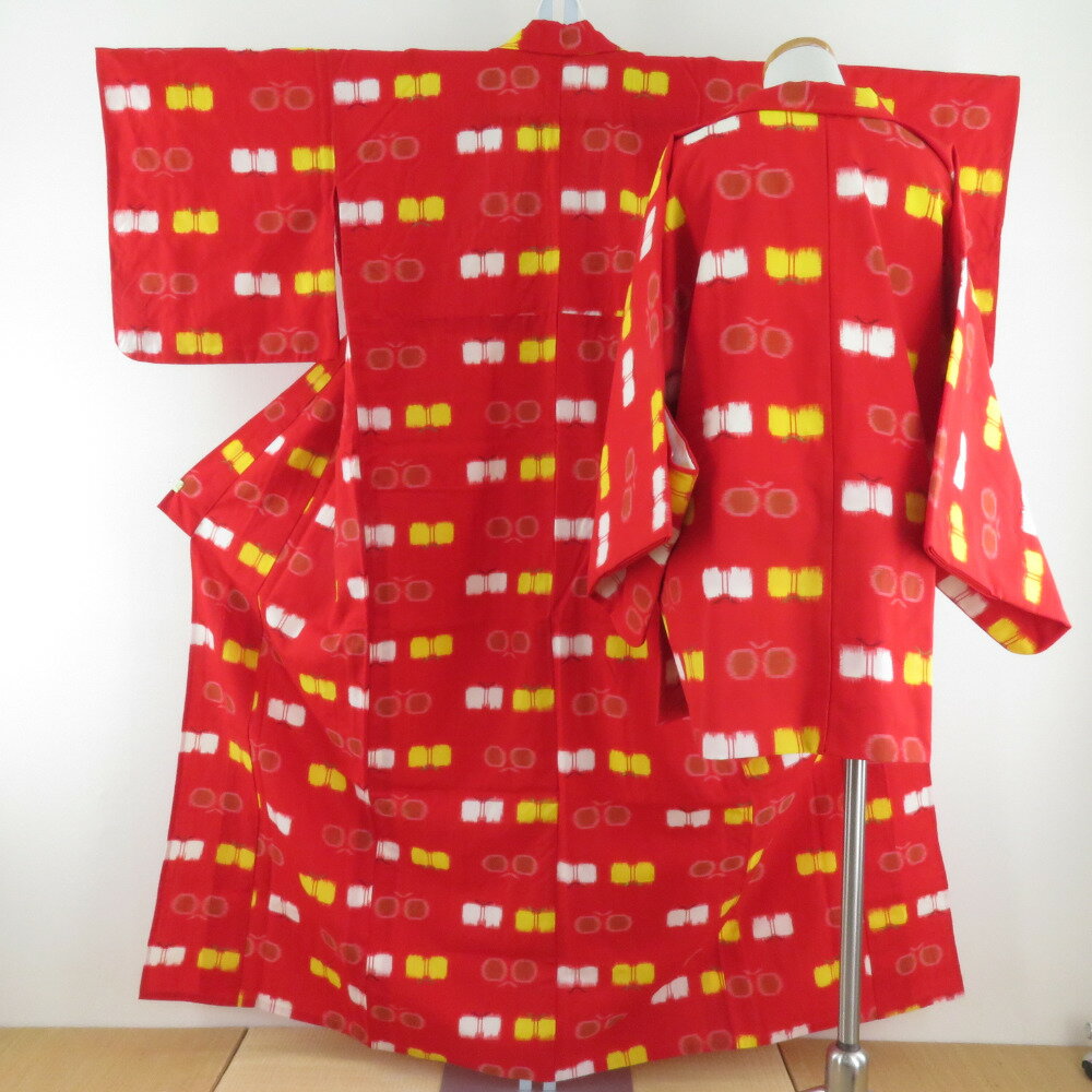 ウール着物 アンサンブル 羽織セット 遠州椿柄 単衣 赤色 バチ衿 カジュアルきもの 仕立て上がり 身丈1..