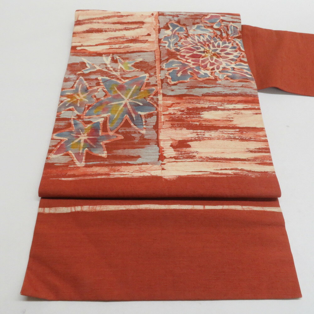 名古屋帯 紬地 ろうけつ染め 菊に紅葉文様 茶色 正絹 お太鼓柄 九寸帯 カジュアル 仕立て上がり 長さ341cm【中古】