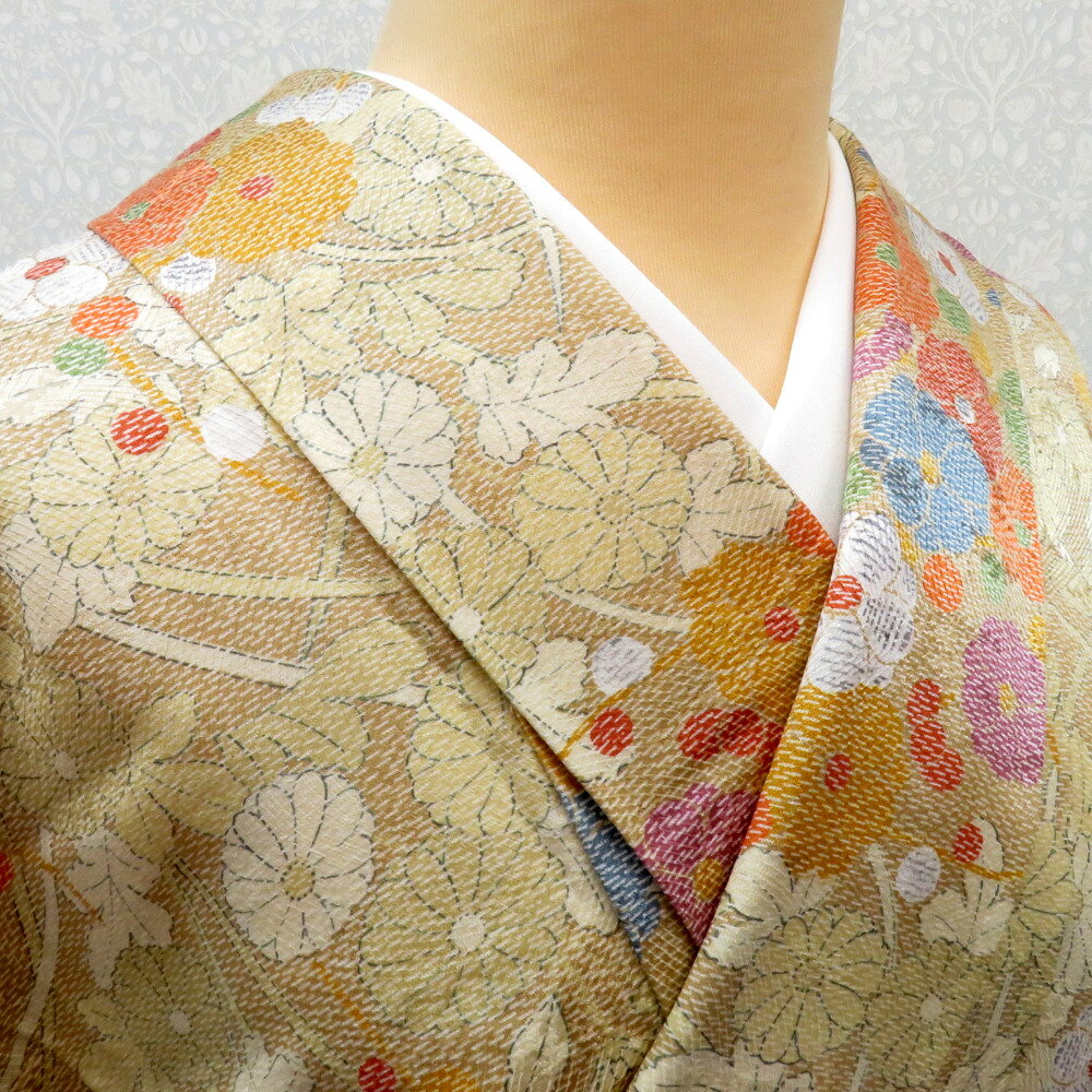 Rakuten - 小紋 袷 薄茶x多色 花々模様 正絹 広衿 仕立て上がり着物 身丈163.7cm【中古】
