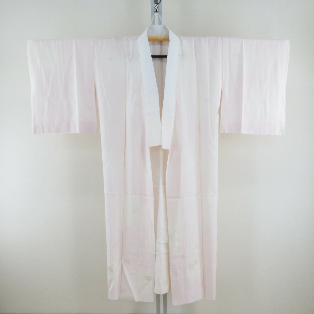 襦袢 長襦袢 白色x薄ピンク色 ぼかし 桜模様 桜地紋 正絹 半衿付き 衿 仕立て上がり 女性着物用 身丈132cm【中古】