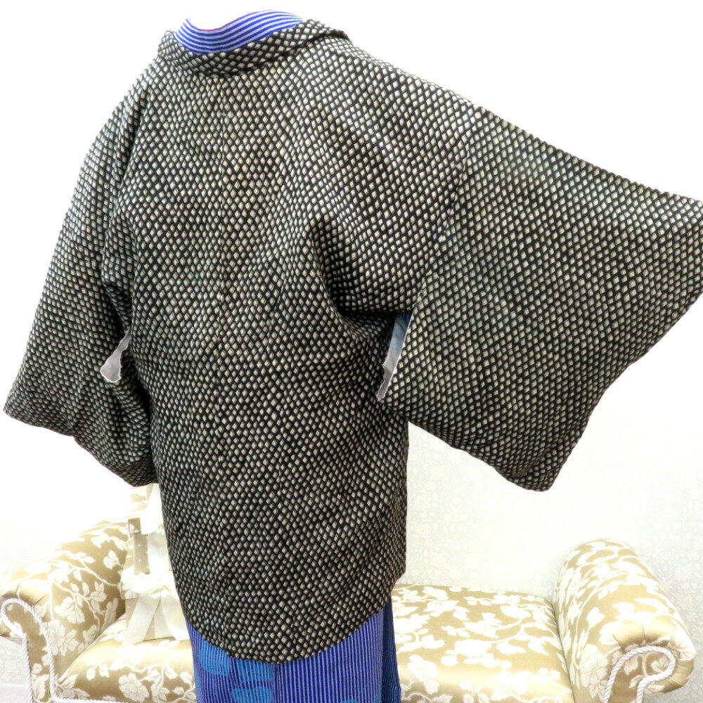Haori - 羽織 アンティーク 昔羽織 正絹 黒グレー白 変わり菱 昔 レトロモダン 明治・大正ロマン ちりよけ 上着 身丈76.8cm【中古】