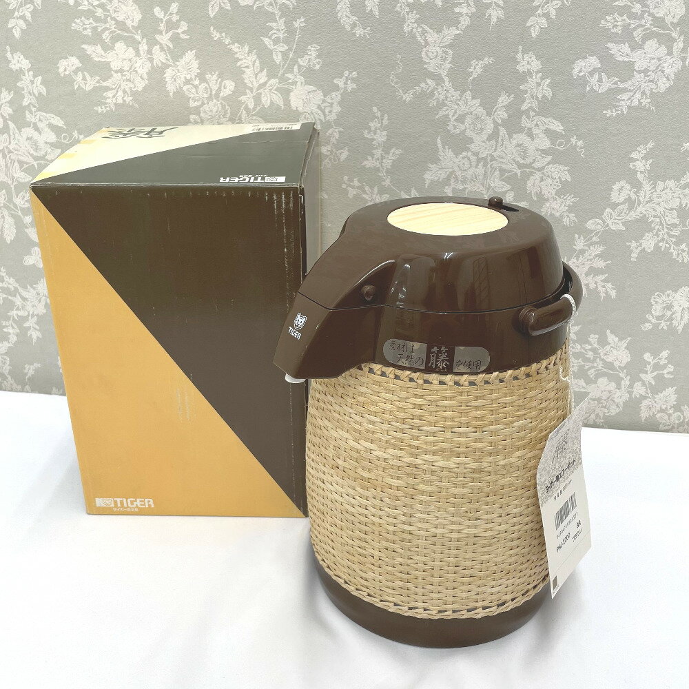タイガー魔法瓶 (タイガーマホウビン) キッチン用品 TIGER 籐エアーポット PNJ-2200BR ブラウン 2.2L 卓上ポット 保温ポット 保冷ポット 昭和レトロ【中古】