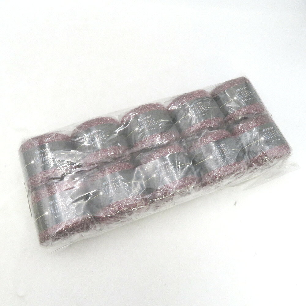 商品コードki10419AB アイテム毛糸 ブランドSKIYARN (スキーヤーン) カラー レッド系 生産国日本製 JAN4964696194183 品質表示アセテート71％ナイロン15％ポリエステル14％ サイズ 保証期間初期不良（到着から1週間）のみ 商品状態 状態ランク S：未着用品・未使用品 全体 こちらの商品は開封済み未使用品です。 ※保管状態により外装にスレ等が見られる場合がございます。 ※画像と現物の色が多少異なる場合がございます。 商品説明 扁平な形状のラメリリヤーンです。 糸すべりが良く、濡れたような艶とドレープ性が特徴です。 ◆仕立:1玉25g巻(糸長約117m) ◆太さ:合太 ◆使用針:棒針4号～6号、かぎ針3/0～5/0号 ◆標準ゲージ:メリヤス編28～30目 37～40段 ※発送はそのまま宅急便でお送りいたします。バラ売り不可