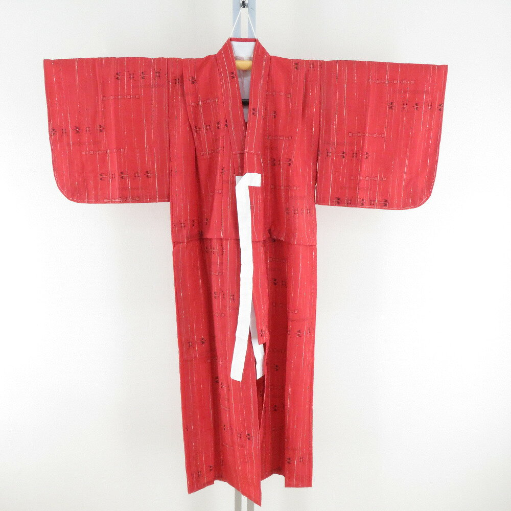 子供着物 ウール 単衣 女児用 四つ身 縦縞に燕模様 赤色 女の子 身丈112cm【中古】
