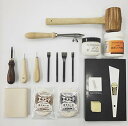 This tool set includes 18-piece hand-sewn tools for the first time in leather craft. These are manufactured by domestic manufacturers so you can use them with confidence. There are also 2 sizes of diamond-grain and hemp thread, which can be changed depending on the size of the product you make, so you can increase the variation of your work. This set can hold toconol (sometimes a toco pro). ), edge remover and canvas are an indispensable item for polishing the tops. Polishing is always a way to go through leather craft, so please try it. This tool set includes everything from drilling to sewing to finish. All you have to do is buy leather! Set includes instructions for threading the thread. It can be removed by simply passing it through and it comes out a special method, so please refer to it.