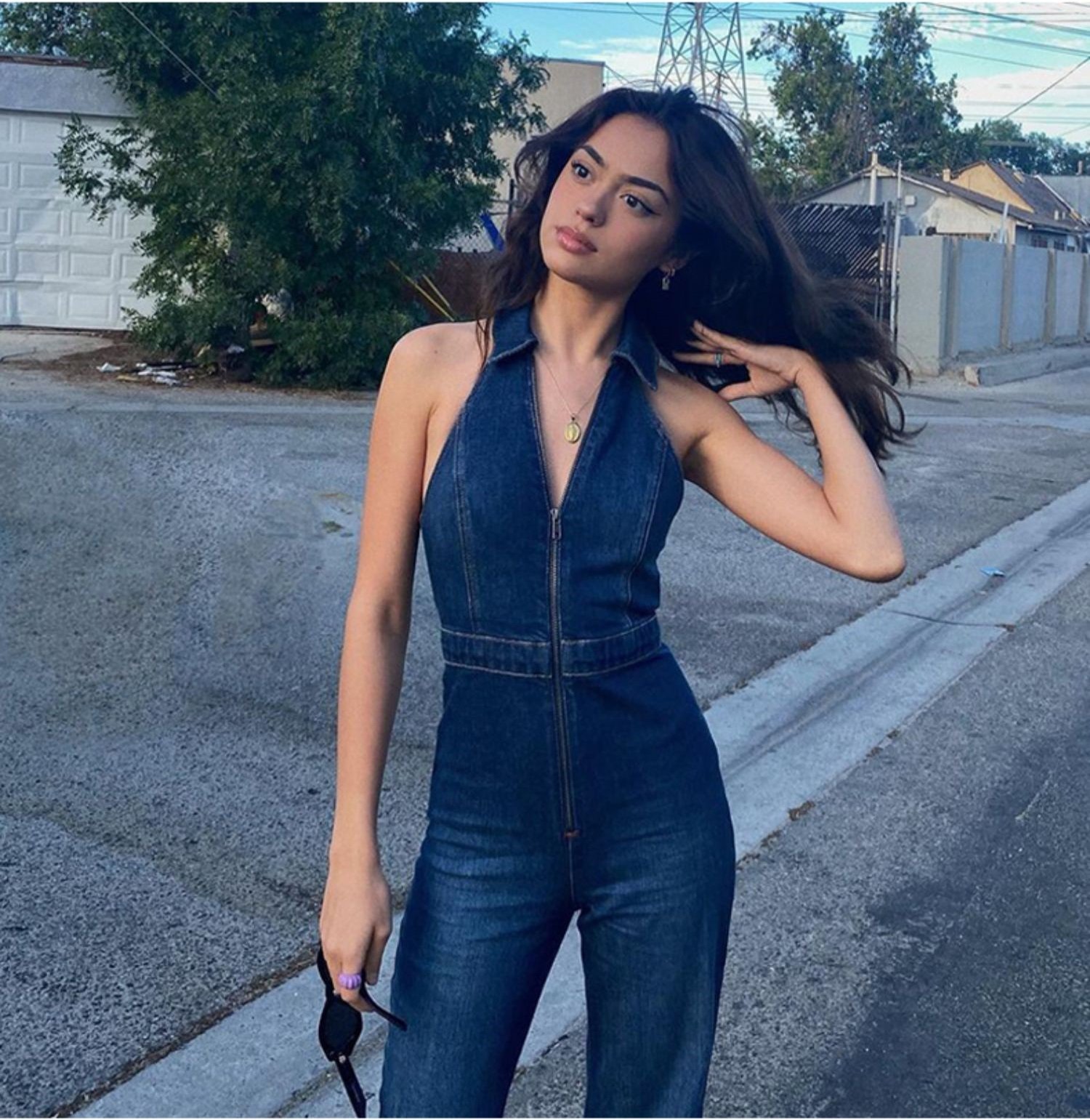 【送料無料】レディース オールインワン ロンパース サロペット デニム 襟付き ノースリーブ ハイウェスト ワイドパンツ ジップアップ 大人可愛い ママコーデ ママファッション 韓国系 オルチャンファッション 人気 トレンド 新作 20代 30代 40代 きれいめ レトロ シンプル