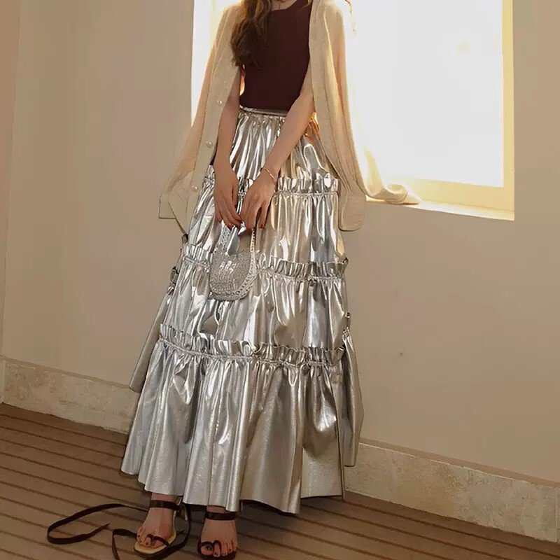 スカート レディース メタリックケーキ フリル メタリック ロングスカート ティアード 光沢感 脚長 美脚 スタイルアップ マキシ丈 ロング丈 Aライン シルバー 大人可愛い ママコーデ 韓国 オルチャン 人気 トレンド 新作 20代 30代 40代 きれいめ レトロ シンプル お出かけ