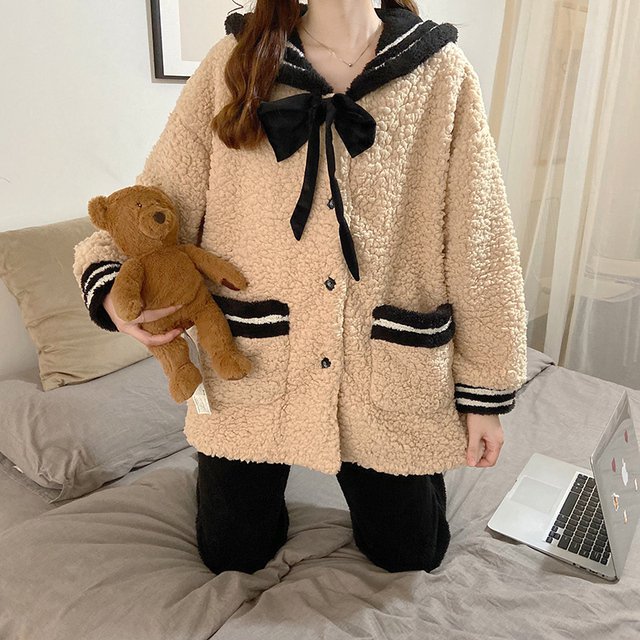 【送料無料】レディース もこもこ かわいい 上下セット 秋 冬 パジャマ 寝巻き 部屋着 ホームウェア リボン 襟付き ポケット 制服風 セーラー服 ベージュ 大人可愛い ママコーデ ママファッション 韓国 オルチャンファッション 人気 トレンド 新作 20代 30代 40代