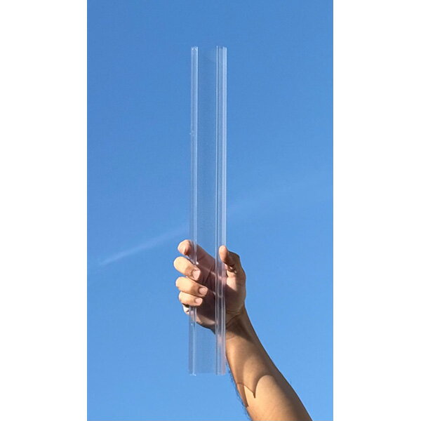 ねこの形をした透明なフォルムが特徴的なかわいいねこの登り棒。ポトスやモンステラなどサトイモ科の植物を登らせて育てるのにおすすめの資材です。登り棒の中に用土を充填することができ、登り棒自体が植木鉢と同等の役割をします。さらに、節間の間延びを抑...