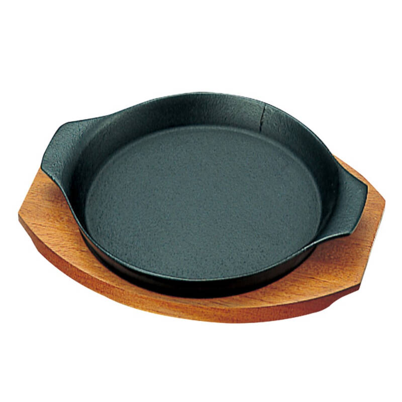 EBMの一覧はこちら■サイズ(mm) ： φ150■内寸1(mm) ： 鉄板：φ140×H25■重量 ： 800g■材質 ： 鉄、木JANCD:4968287000242【銀行振込・コンビニ決済】等前払い決済予定のお客様へ当商品は弊社在庫品ではなく、メーカー在庫品です。在庫確認後に注文確認を行い、お支払いのお願いを送信させて頂きます。休業日、14:00以降のご注文の場合は翌営業日に上記手続きを行います。お時間が掛かる場合がございます。