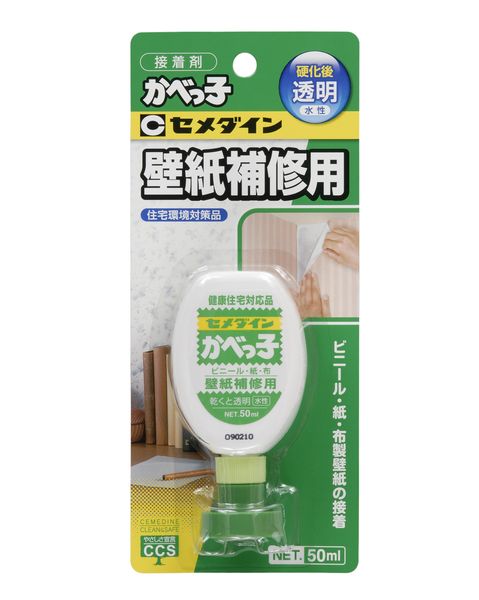 セメダインの一覧はこちら商品サイズ(mm)D×W×H:3.4×8.7×20.5特長塩ビ・紙・布の壁紙のハガレ補修専用です。使いやすく、安全性の高い水系接着剤です。用途壁紙補修用【商品サイズ】縦(mm)　3.4横(mm)　8.6999999999999993高さ(mm)　20.5JANCD:4901761100120【銀行振込・コンビニ決済】等前払い決済予定のお客様へ当商品は弊社在庫品ではなく、メーカー在庫品です。在庫確認後に注文確認を行い、お支払いのお願いを送信させて頂きます。休業日、14:00以降のご注文の場合は翌営業日に上記手続きを行います。お時間が掛かる場合がございます。