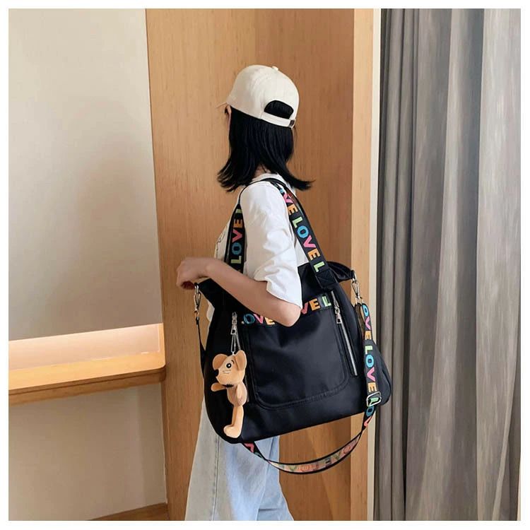 2wayバッグ トートバッグ ショルダーバッグ 男女兼用 レディース メンズ カバン かばん 肩掛け 斜め掛け 手提げ ライン ロゴ 大容量 大きめ ファスナー おしゃれ カジュアル シンプル 通勤 通学 おでかけ 普段使い ユニセックス 女性用 男性用 鞄 ブラック ホワイト 3