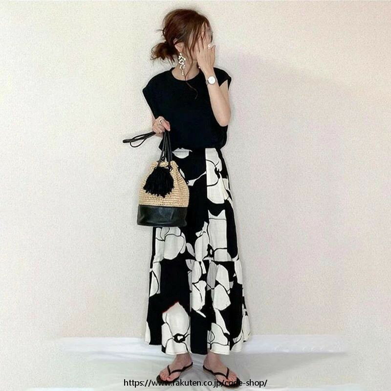 Rakuten - セットアップ レディース 2点セット 花柄 カジュアル 夏 上下セット ツーピース トップス スカート ボトムス Tシャツ ノースリーブ バックプリント レアスカート ラウンドネック ハイウエスト かわいい 可愛い きれいめ