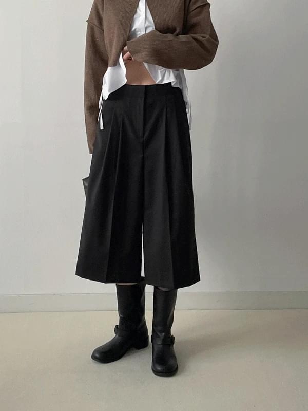 ポーリングツータックバミューダスラックス ショートパンツ ワイドパンツ レディース｜韓国 inchant me｜コーディブック