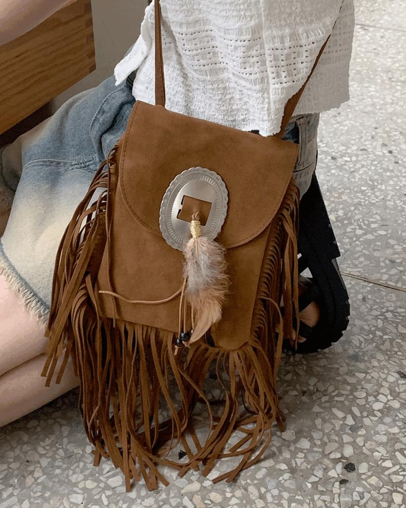 キトンボヘミアン手術スエードクロスバッグ ショルダーバッグ レディース｜韓国 wonderwonder｜コーディブック