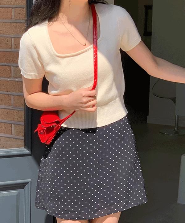 ロットビースクエアネック半袖ニット-3color ニット セーター レディース｜韓国 moaround｜コーディブック