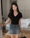 リブVネックレースセミクロップシャツ 半袖 Tシャツ Tシャツ レディース|韓国 highclassic|コーディブック(4)