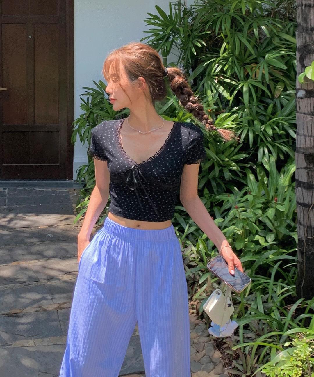 ポリレースフラワーリボンVネックク...