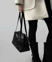 コアススクエアレザーショルダーバッグ ショルダーバッグ トートバッグ レディース|韓国 MAENIQUE|コーディブック