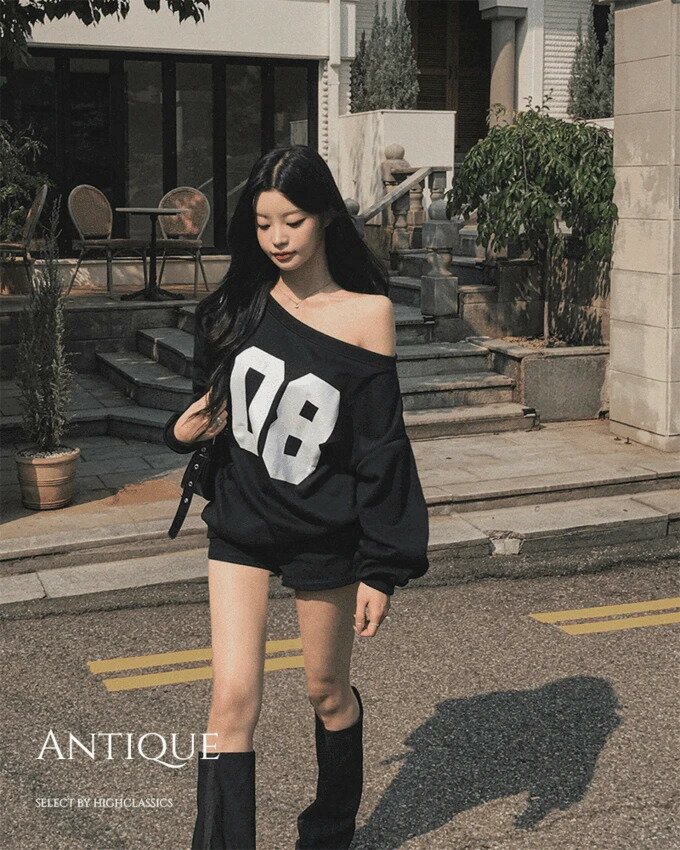 アンティークワンショルダーオフショルダーレタリングルーズオーバーフィット長袖スウェットシャツ 長袖 Tシャツ レディース｜韓国 highclassic｜コーディブック