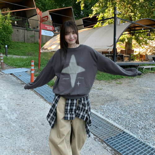 コンフィデンススウェットシャツ 長袖 Tシャツ Tシャツ レディース｜韓国 E-PICK｜コーディブック(4)