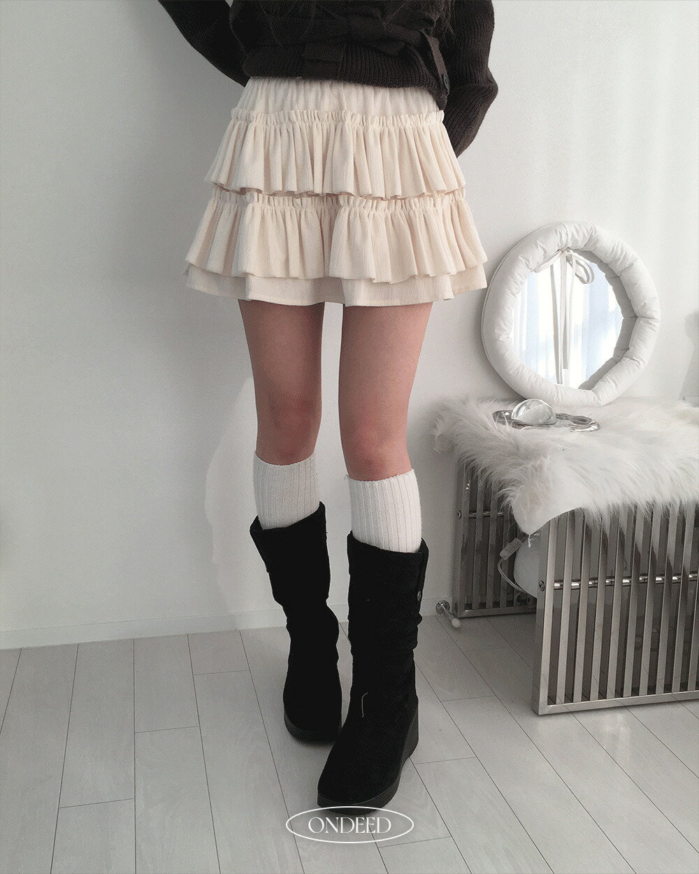 セーヌコーデュロイベルベットティアードスカートパンツ ショートパンツ ティアードスカート レディース｜韓国 ondeed｜コーディブック