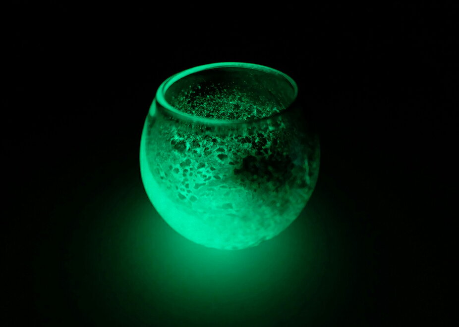 楽天コドモエナジー111蓄光ルナウェア月のグラス グリーン　蓄光　蓄光グラス　光るグラス　夜光　プレゼント　タイの洞窟救出ルナウェア