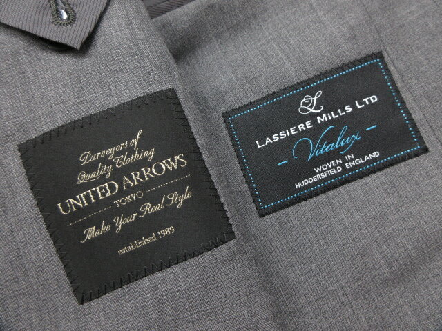極美品【ユナイテッドアローズUNITEDARROWS】オーダー品LASSIEREMILLS生地2ボタン3ピーススーツ(メンズ)グレー◇10HR1528◇【中古】