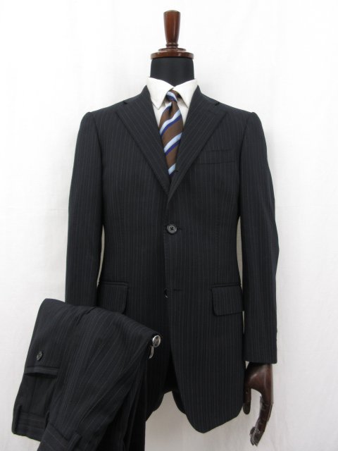 美品 【スーツカンパニー THE SUIT COMPANY】 シングル3ボタン段返り スーツ(メンズ) size170cm-8Drop 紺 ストライプ 0112371●28RMS5426●　【中古】