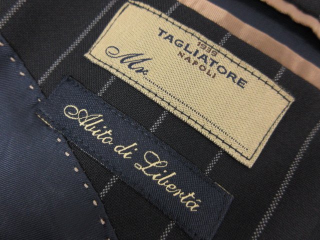 未使用 【TAGLIATORE NAPOLI 1939 タリアトーレ】 REDA SUPER100's 3B スーツ (メンズ) 48 紺系 ストライプ 伊製 TA700/18 ◯27SLJ0547　【中古】