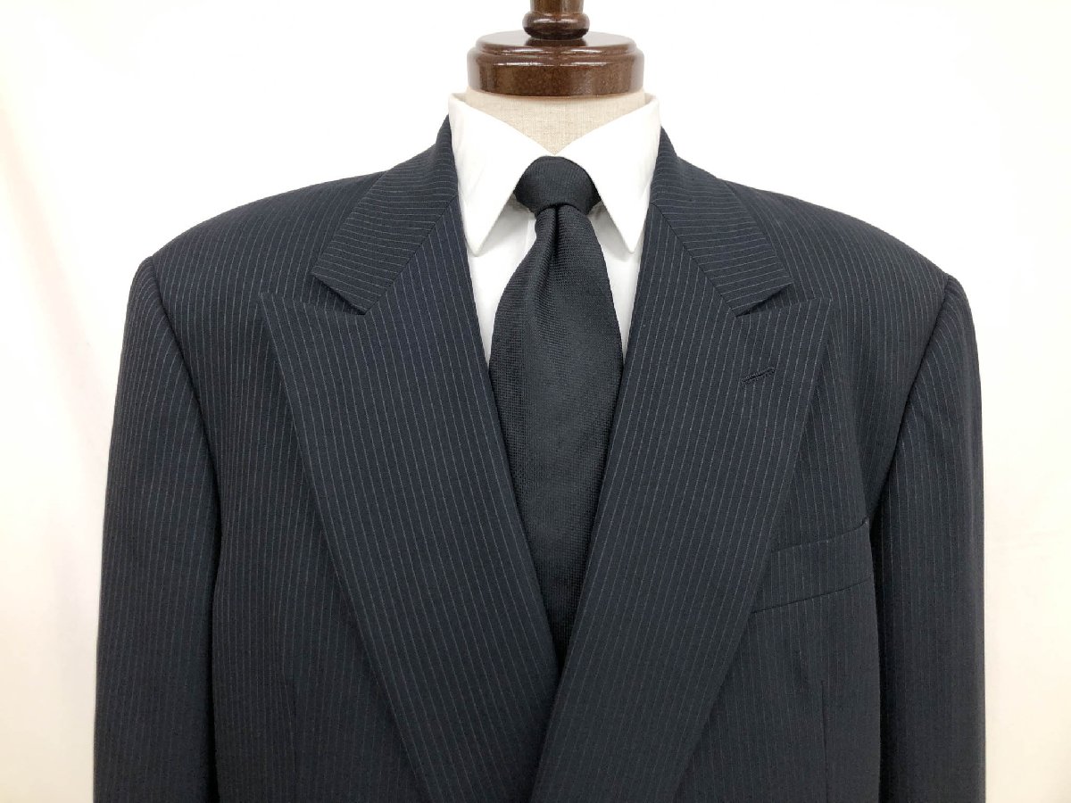 美品【GIORGIO ARMANI ジョルジオアルマーニ】最高級 黒ラベル 703610 ダブル4B スーツ (メンズ) 54REG ネイビー ストライプ柄 ◇32RMS2022　【中古】