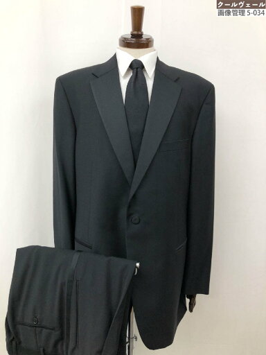 極美品【ヴァレンティノ VALENTINO 】1ボタン タキシードスーツ (メンズ) size56 ブラック 黒無地 側章 フォーマル ◇32RMS2152◇ 【中古】 極美品【ヴァレンティノ VALENTINO 】1ボタン タキシードスーツ (メンズ) size56 ブラック 黒無地 側章 フォーマル ◇32RMS2152◇ 【中古】