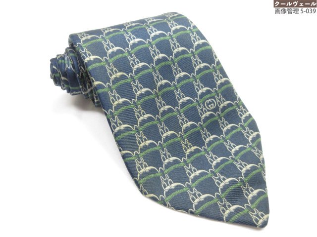 【グッチ GUCCI】お洒落なプリント柄