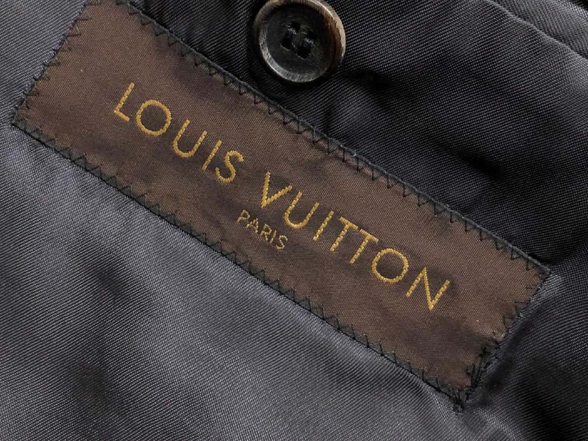 極美品【ルイヴィトン LOUIS VUITTON】V8209/SJ 3ボタン スーツ (メンズ) 48/8R チャコールグレー ストライプ柄 イタリア製 ◯32RMS1093　【中古】