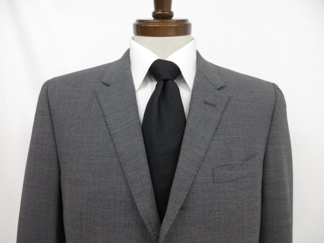 美品【ブラックレーベルクレストブリッジ】 51H71-351-05 レダ生地 3B段返り スーツ (メンズ) 38R グレー系 ナチュラルな織柄◇32RMS1930◇　【中古】