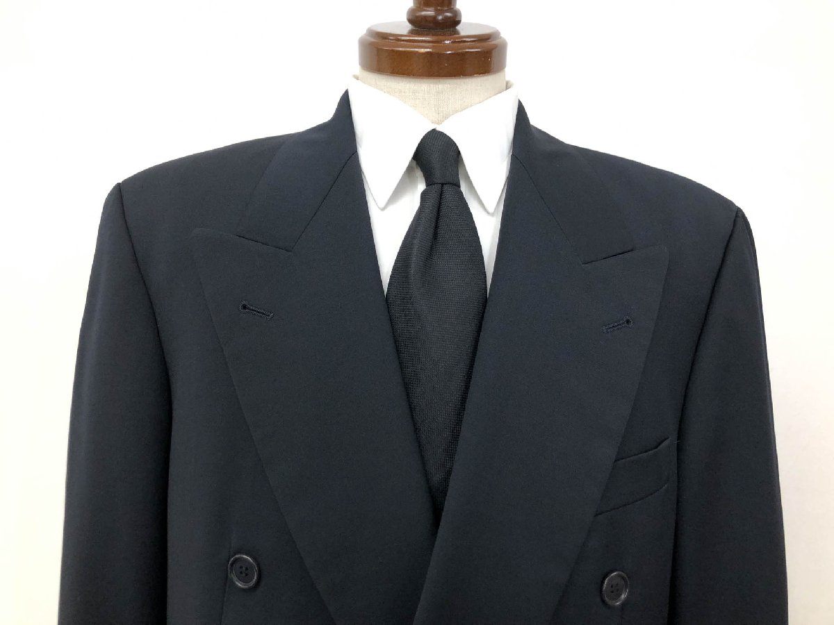 美品【ヒューゴボス HUGO BOSS】 ロロピアーナ生地 Super100's AKRDPDLIS ダブル6Bスーツ (メンズ) size46 黒無地 冠婚葬祭 ◯33RMS1288◯【中古】