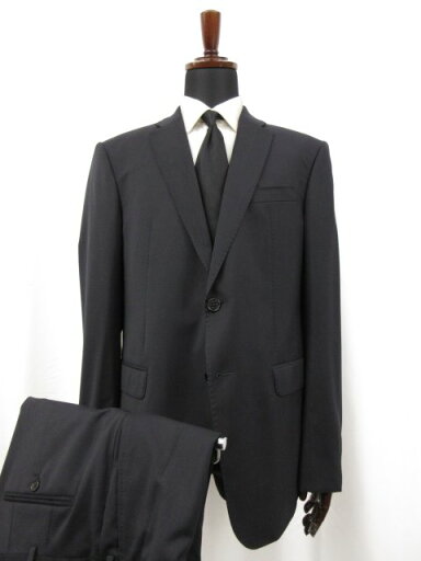未使用品 【エンポリオアルマーニ EMPORIO ARMANI】 M LINE 2ボタン 紺無地 スーツ (メンズ) 54 濃紺 ネイビー W1VMEB 01504 ◯27EMP268 【中古】 未使用品 【エンポリオアルマーニ EMPORIO ARMANI】 M LINE 2ボタン 紺無地 スーツ (メンズ) 54 濃紺 ネイビー W1VMEB 01504 ◯27EMP268 【中古】