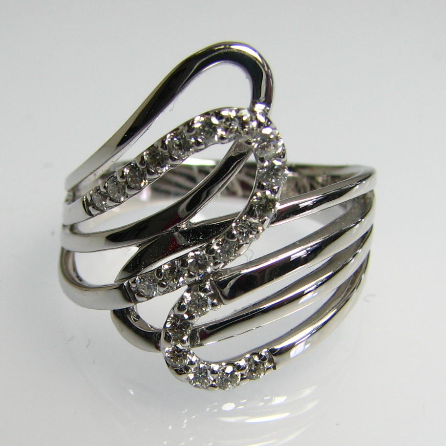 豪華デザインリング　ダイヤモンド　K18WG/YG/PG 個性的 シャープ　人差し指 大振り 送料無料 品質保証書 指輪 ご褒美