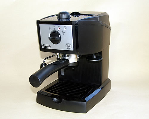 楽天ポイント10倍 デロンギ（DeLonghi） エスプレッソ・カプチーノメーカー EC152Jコーヒー豆200g付き 送料無料(北海道、沖縄配送不可)【RCP】