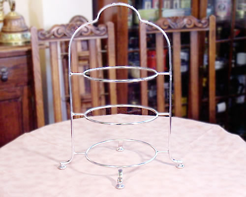 カフェ・キッチン雑貨類ステンレス製ハイティースタンド 3段式【北海道、沖縄県へはお届け出来ません】のサムネイル